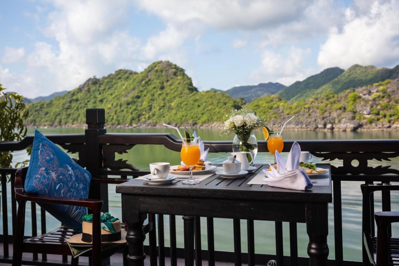 La Regina Grand Cruise Hotel Ha Long Exterior photo