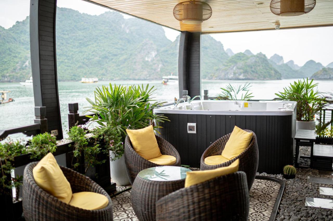 La Regina Grand Cruise Hotel Ha Long Exterior photo